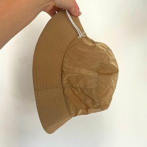 3.3 Field Trip bucket hat, one size, made in Korea
